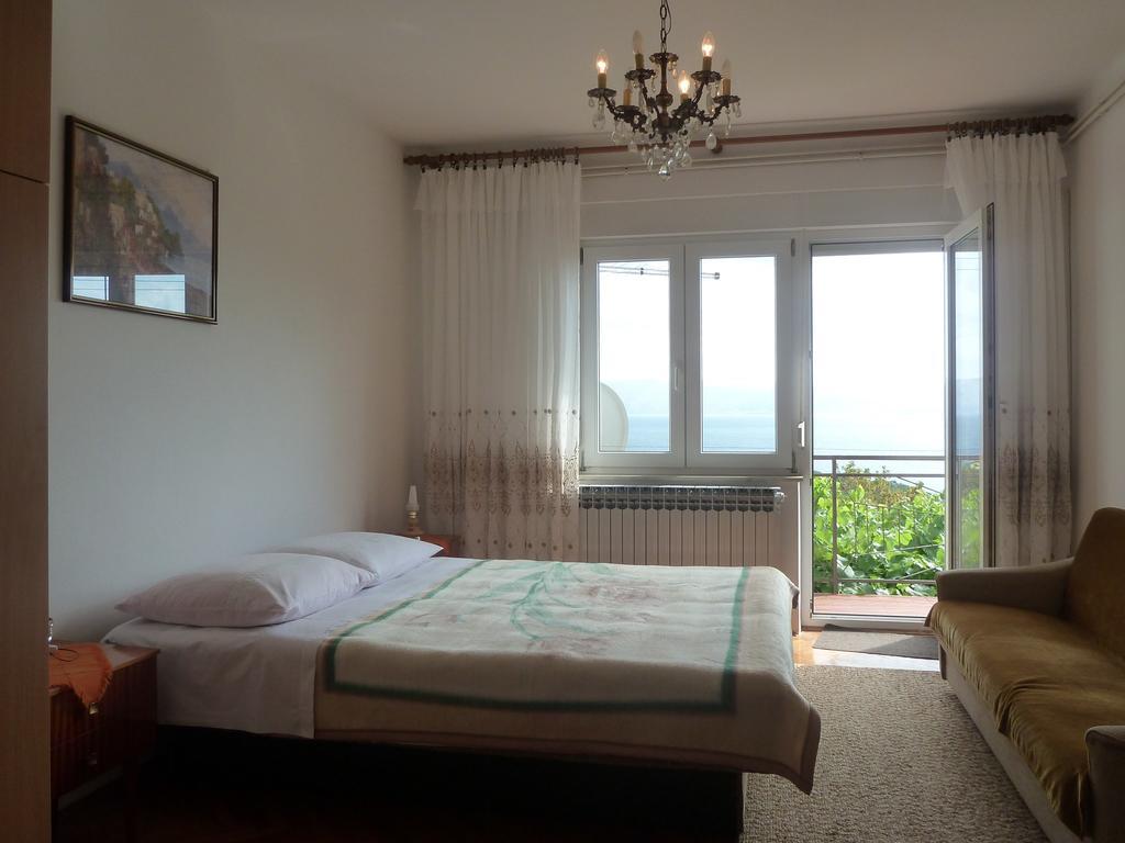 Apartment In Novi Vinodolski 15274 Povile Bagian luar foto