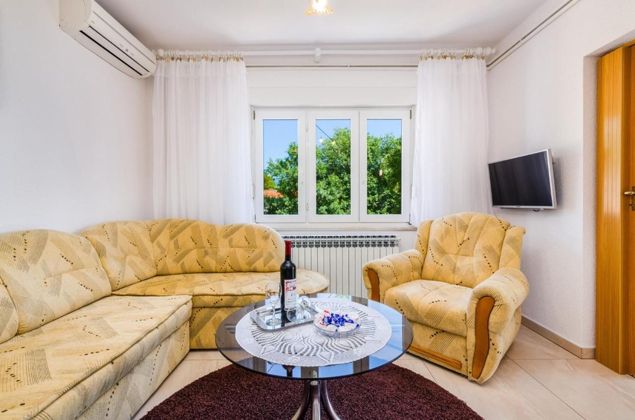 Apartment In Novi Vinodolski 15274 Povile Bagian luar foto