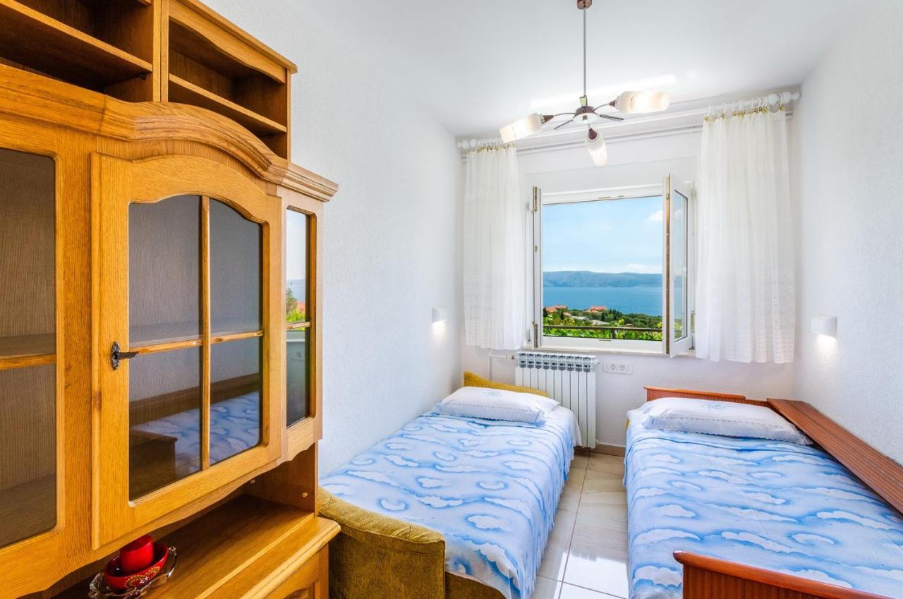 Apartment In Novi Vinodolski 15274 Povile Bagian luar foto