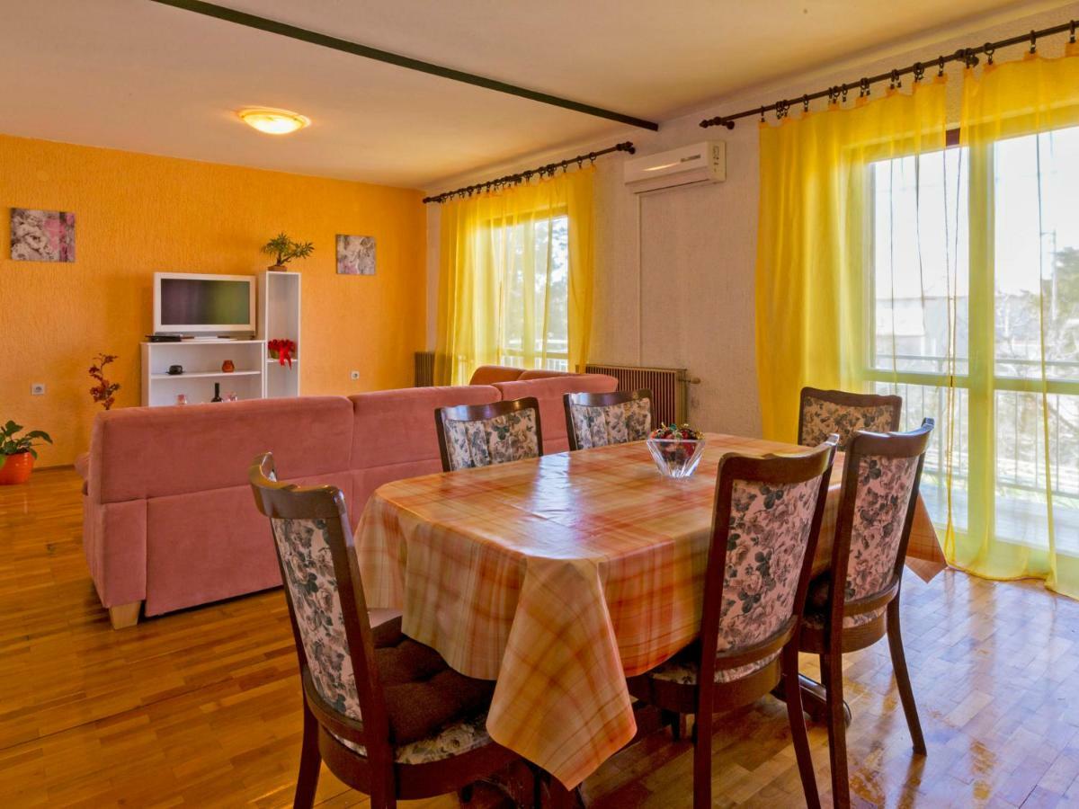 Apartment In Novi Vinodolski 15274 Povile Bagian luar foto